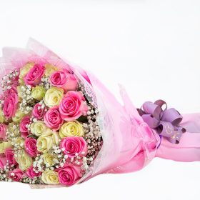 Special Love Bouquet - A Mixed Roses Hand Bouquet