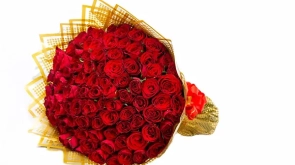 A Garden of Red Roses 100 Stem Bouquet 600