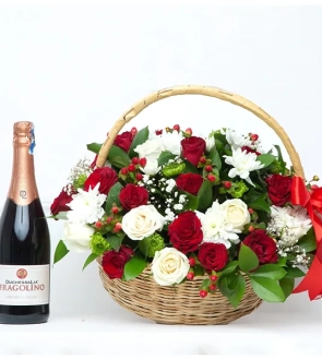 Romantic Basket Bliss 600