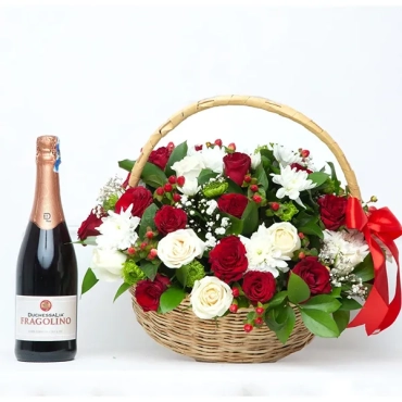 Romantic Basket Bliss 600